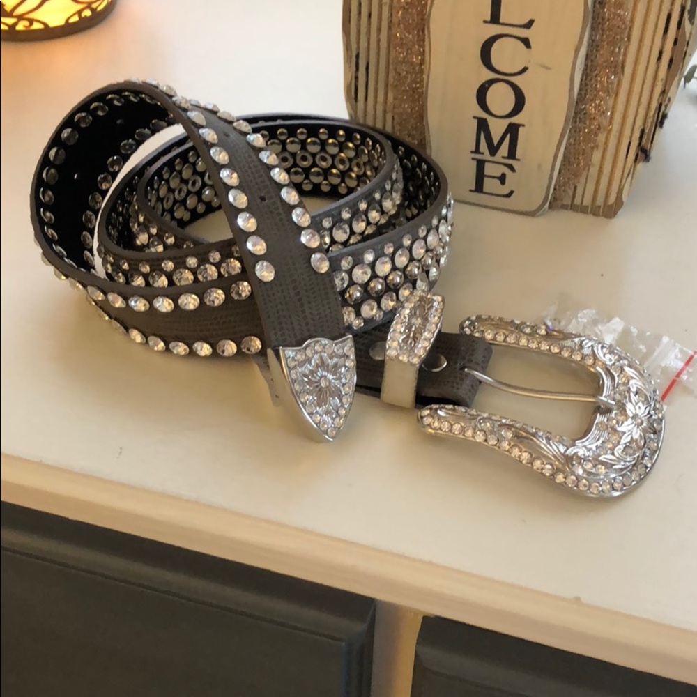 NWT bling belt